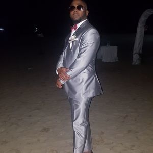 Meet your Posher, Adrian